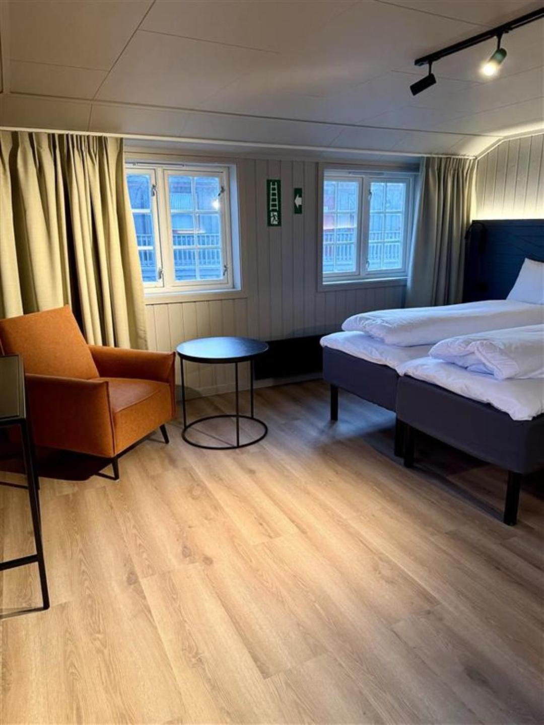 Grønnbuene Rorbu Hotel Andenes Exterior foto